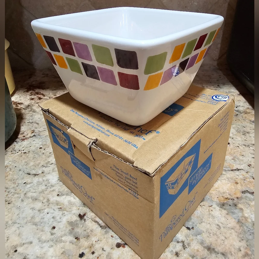 Colorful Square Pattern Bowl - Picture 1 of 10
